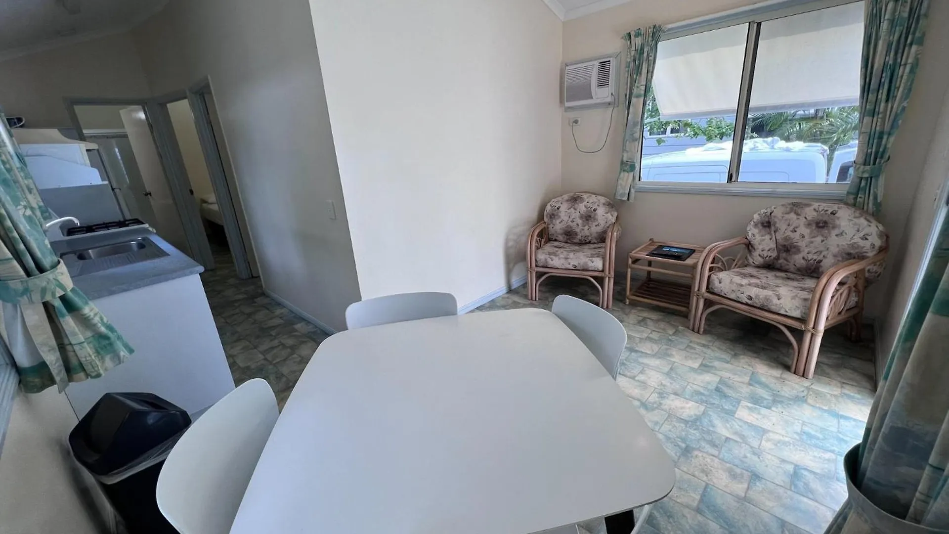 Ellis Beach Oceanfront Holiday Park Палм-Коув 4*,  Австралия