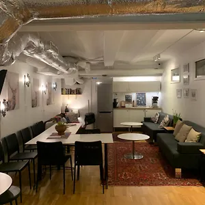 https://hostel-bed-breakfast.find-stockholm-hotels.com