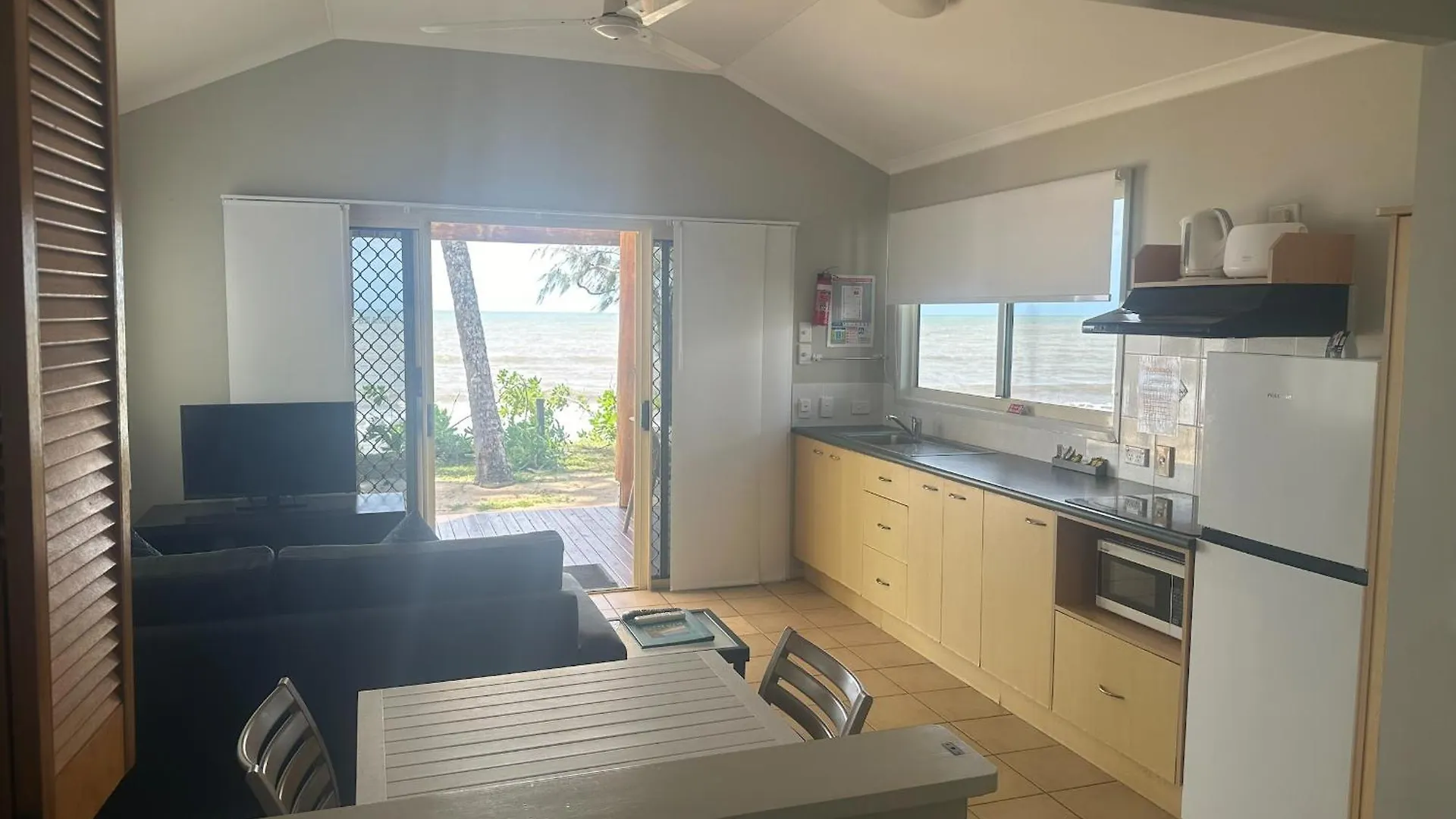 ****  Ellis Beach Oceanfront Holiday Park Palm Cove Australië